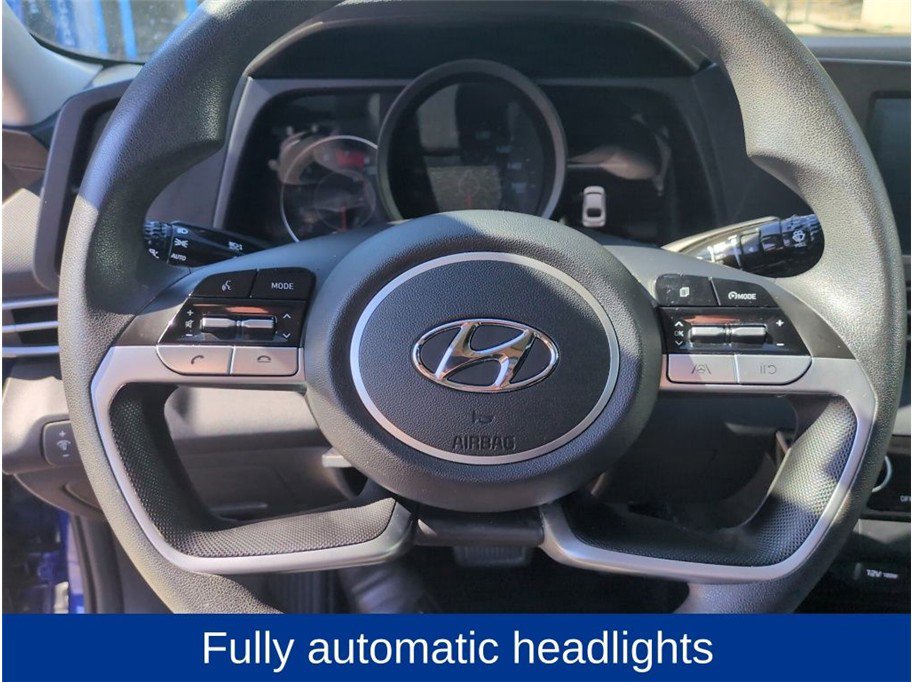 Used 2021 Hyundai Elantra SEL image 11