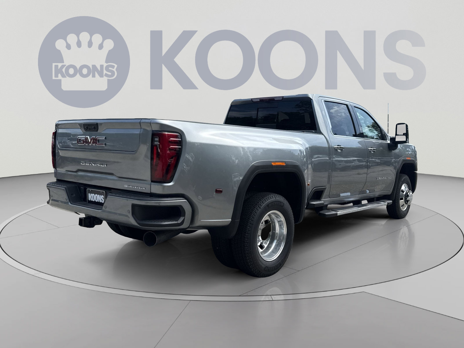 New 2026 GMC Sierra 3500 Denali w/ Denali Reserve Package AWD/4WD image 7