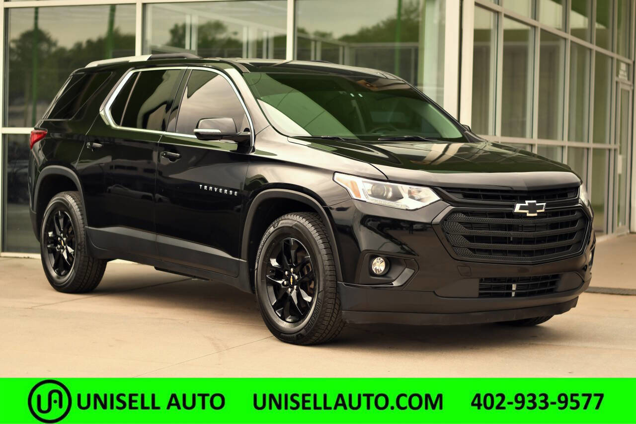 Used 2018 Chevrolet Traverse LT