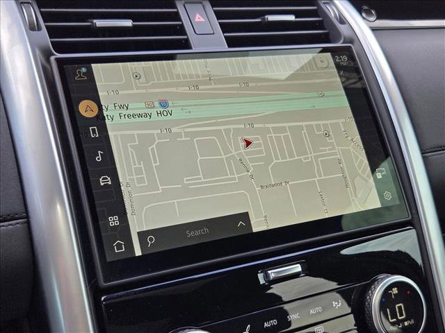 Certified 2025 Land Rover Discovery S image 14