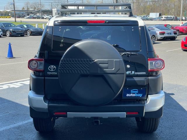 Used 2014 Toyota FJ Cruiser 4WD w/ Upgrade Package image 13