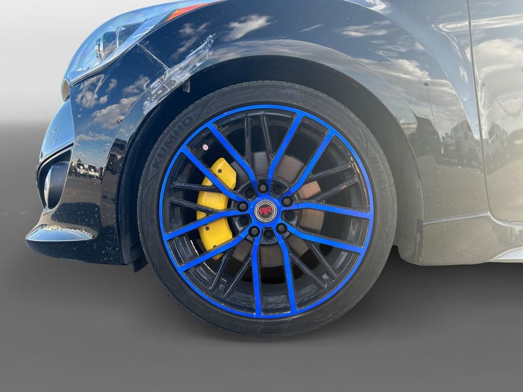 Used 2013 Hyundai Veloster Turbo w/ Ultimate Pkg FWD image 3