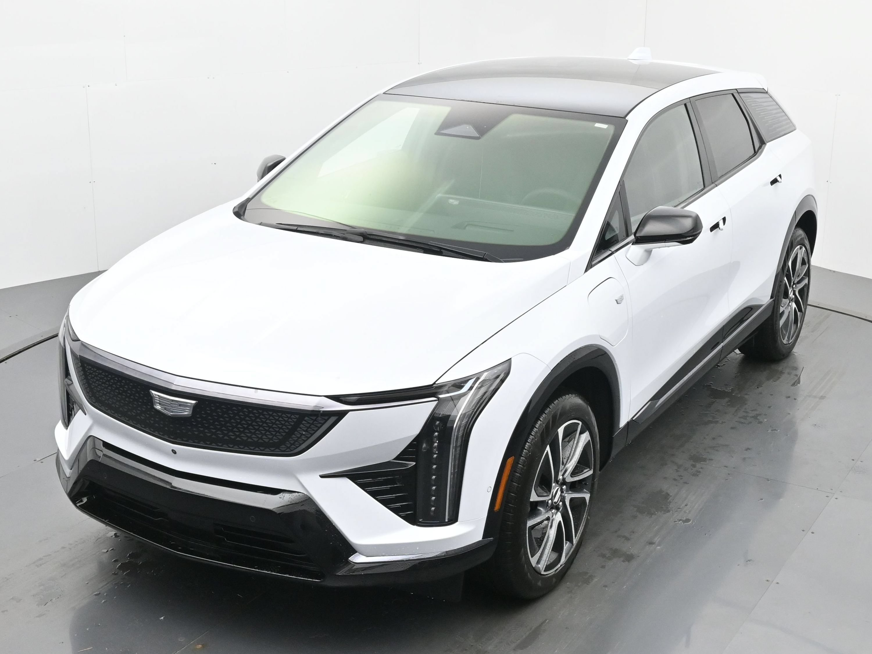 New 2026 Cadillac Optiq Sport 2 AWD/4WD image 23