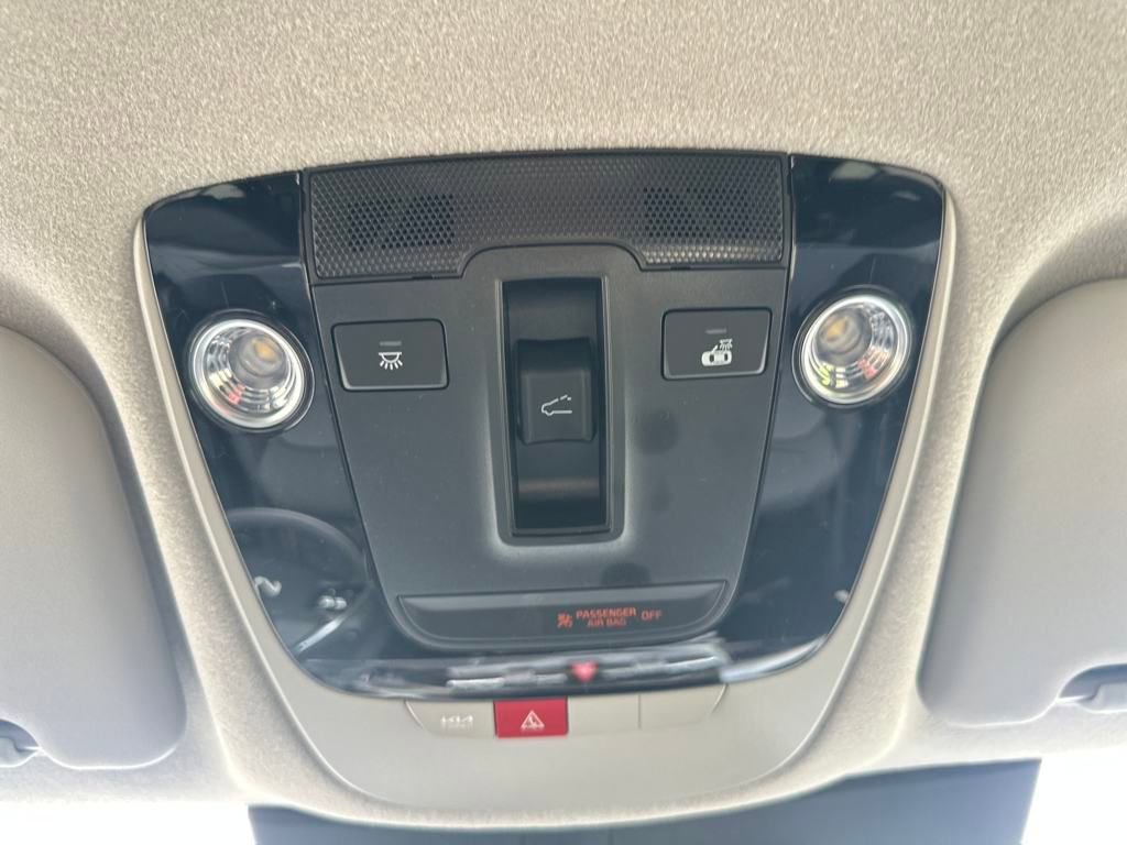 New 2025 Kia Niro EX Touring image 27