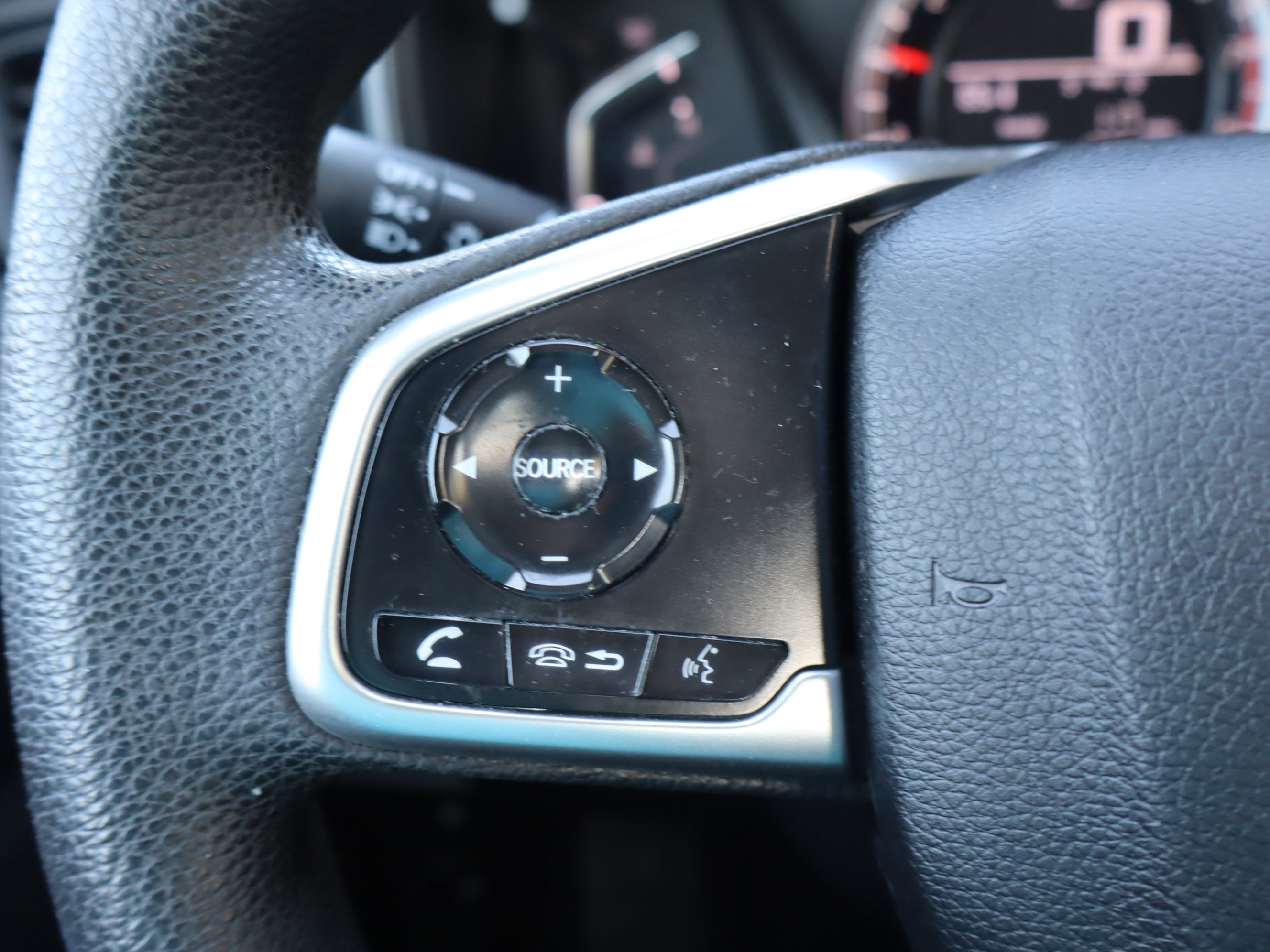 Used 2019 Honda CR-V LX image 19