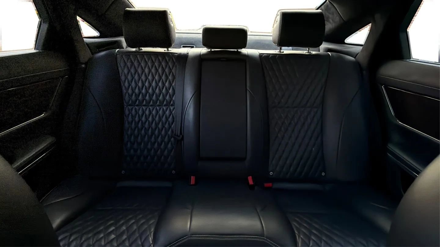 Used 2016 Jaguar XJ L Portfolio RWD image 18