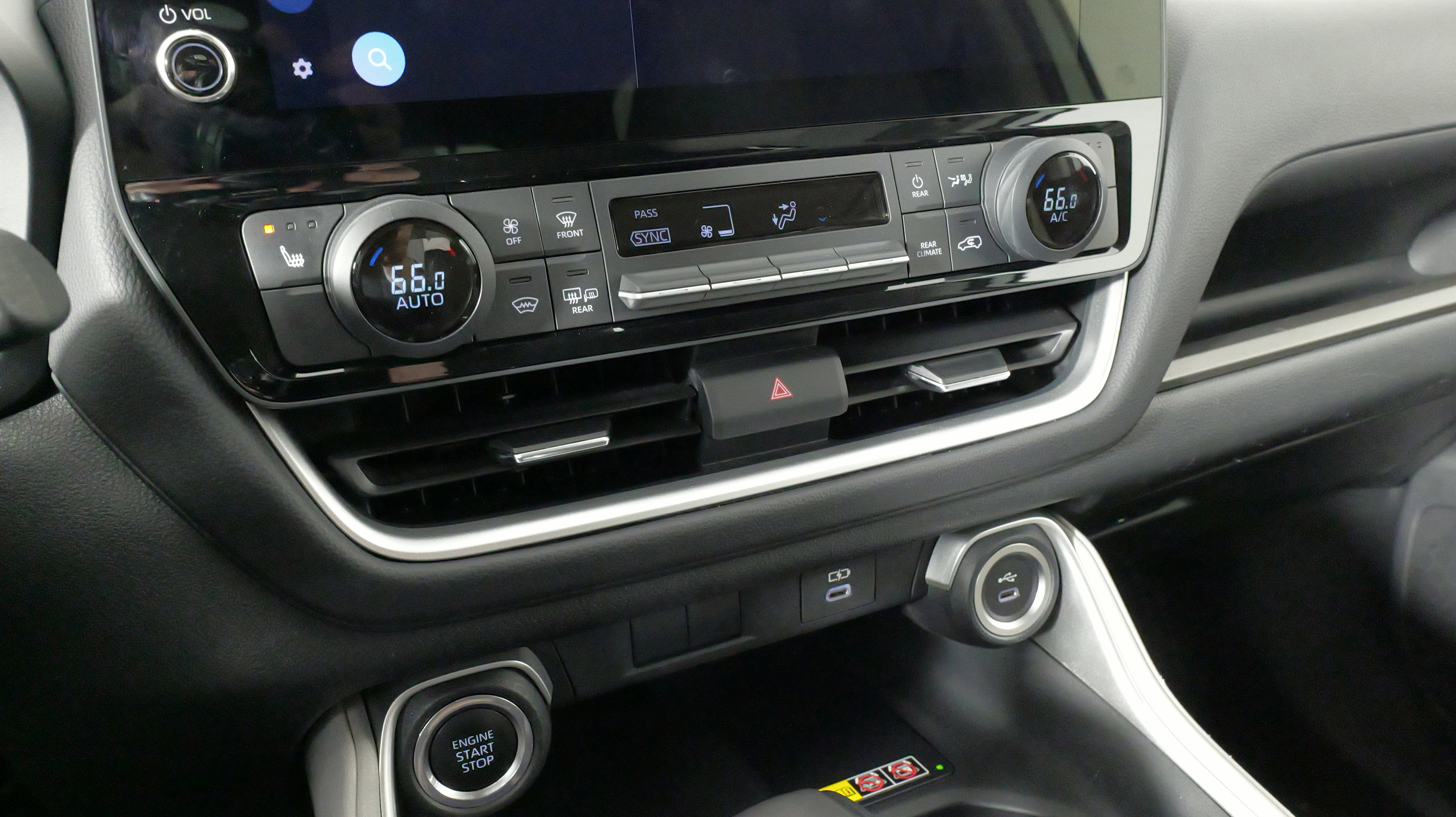 Used 2024 Toyota Grand Highlander XLE image 49