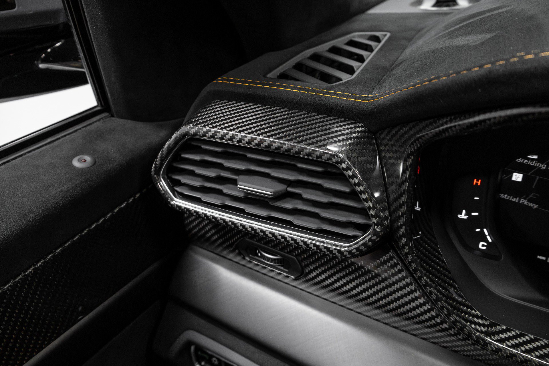 Used 2023 Lamborghini Urus Performante image 75