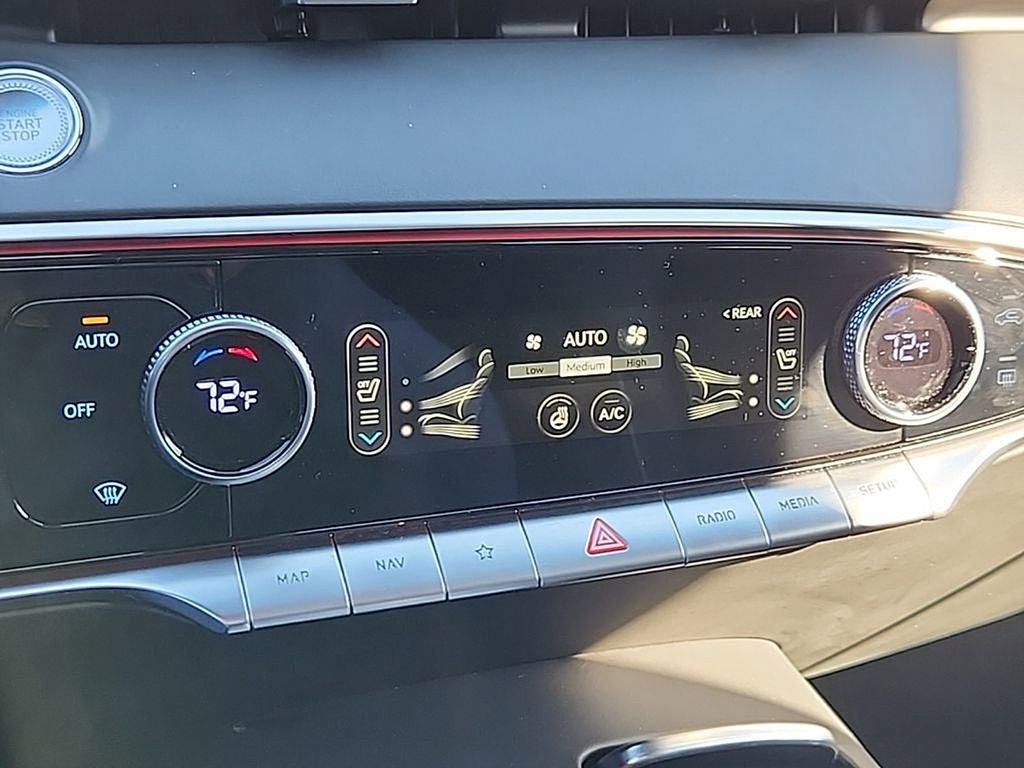 Used 2024 Genesis GV70 2.5T Sport Prestige w/ Sport Prestige Package image 20