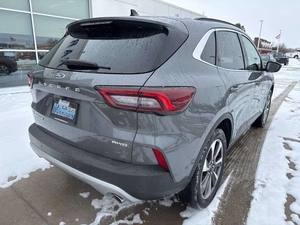 Used 2025 Ford Escape Platinum image 5