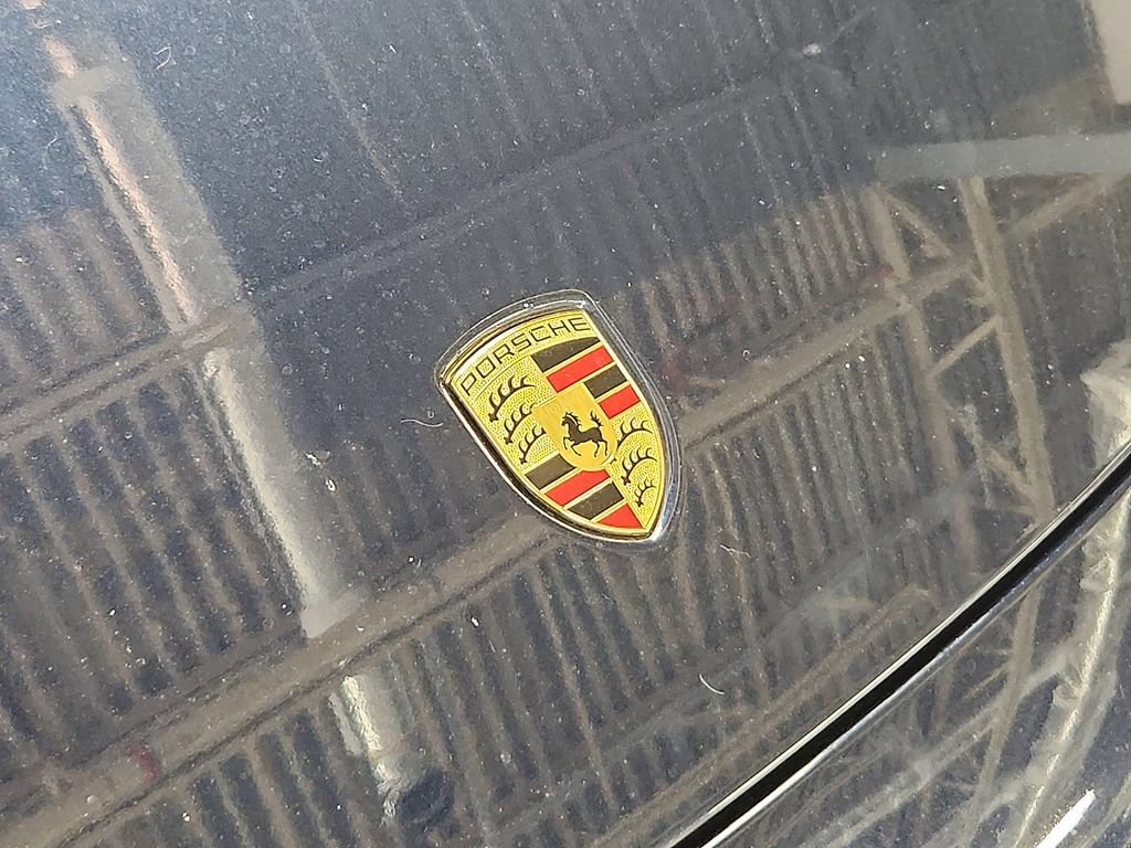 Certified 2020 Porsche 911 Carrera 4S AWD/4WD image 31