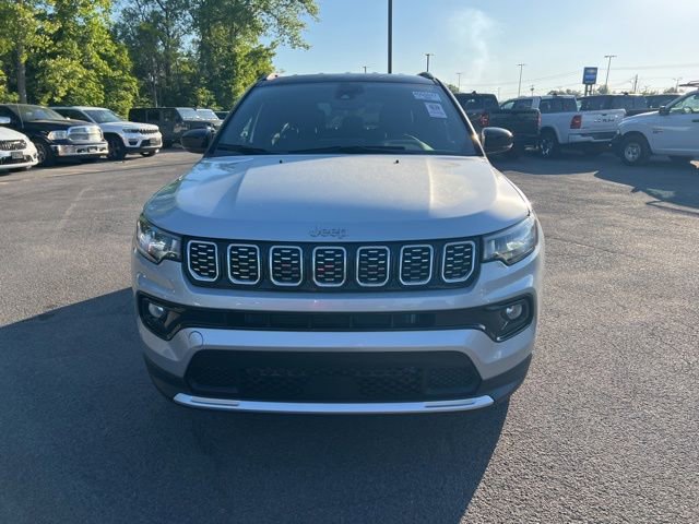 Used 2025 Jeep Compass Limited AWD/4WD image 6