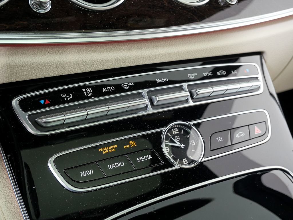 Used 2017 Mercedes-Benz E 300 image 17