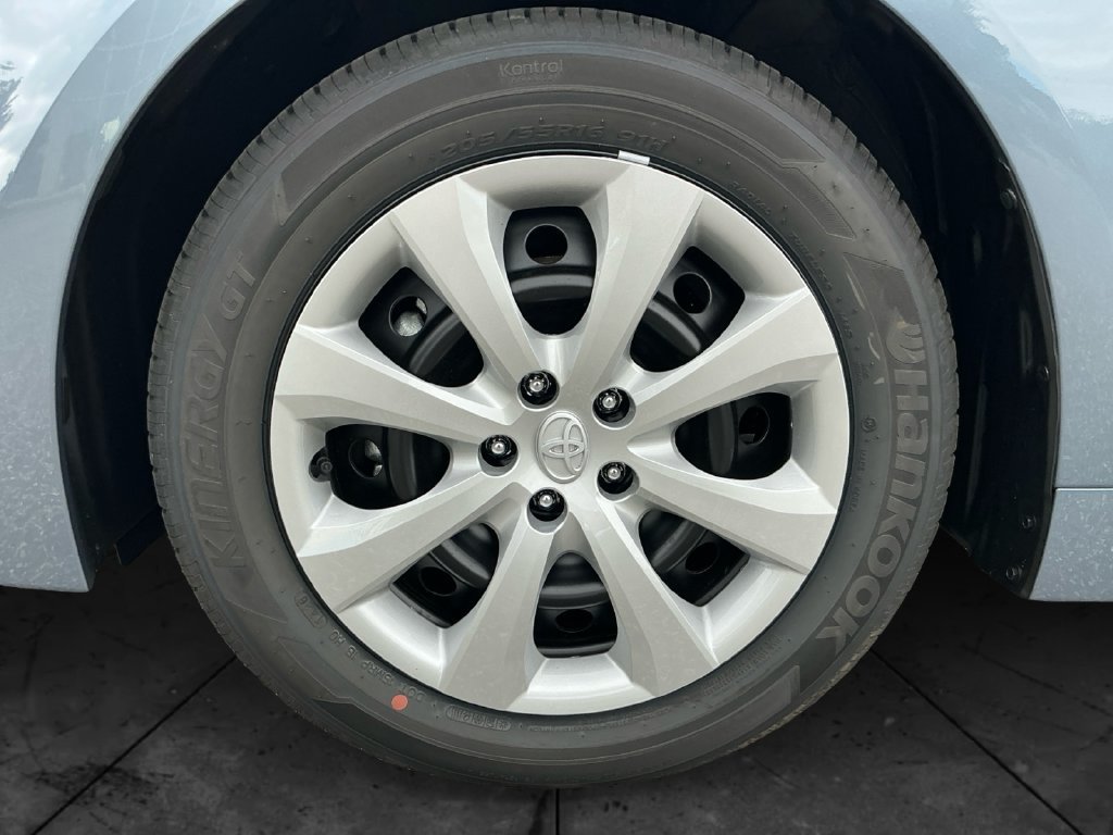 New 2026 Toyota Corolla LE FWD image 15