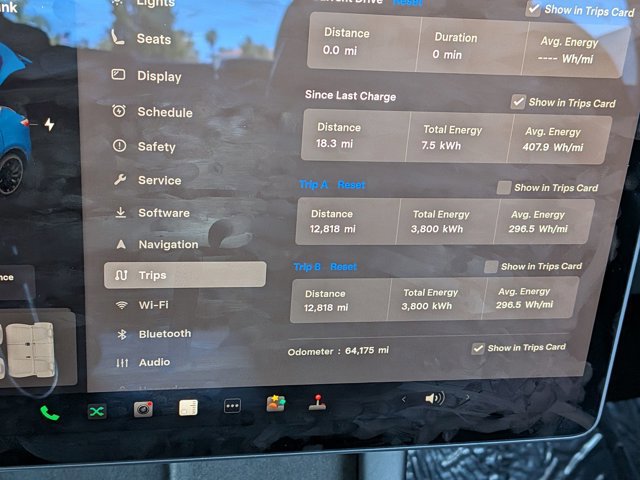 Used 2022 Tesla Model Y Performance AWD/4WD image 12