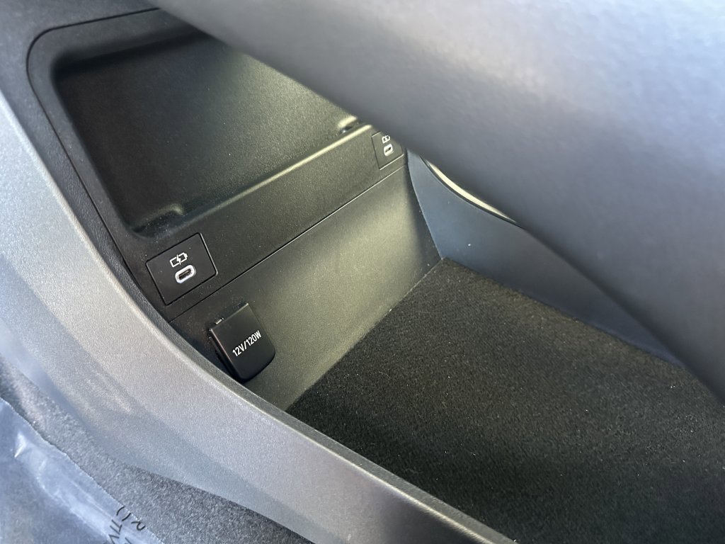 Used 2024 Toyota bZ4X XLE w/ Weather Package image 32