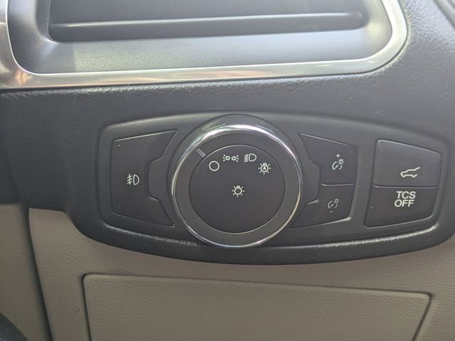 Used 2023 Ford Edge Titanium AWD/4WD image 16