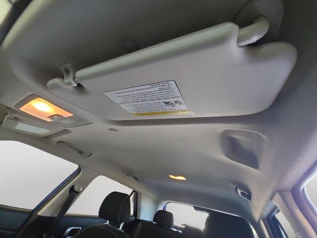 Used 2021 Hyundai Venue FWD image 12