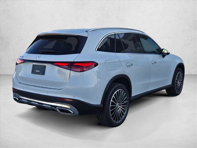 Used 2026 Mercedes-Benz GLC 300 image 2