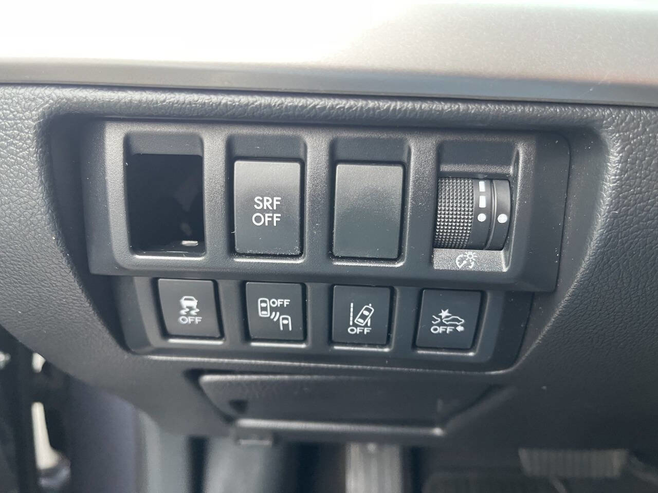 Used 2015 Subaru Legacy 2.5i Limited image 21