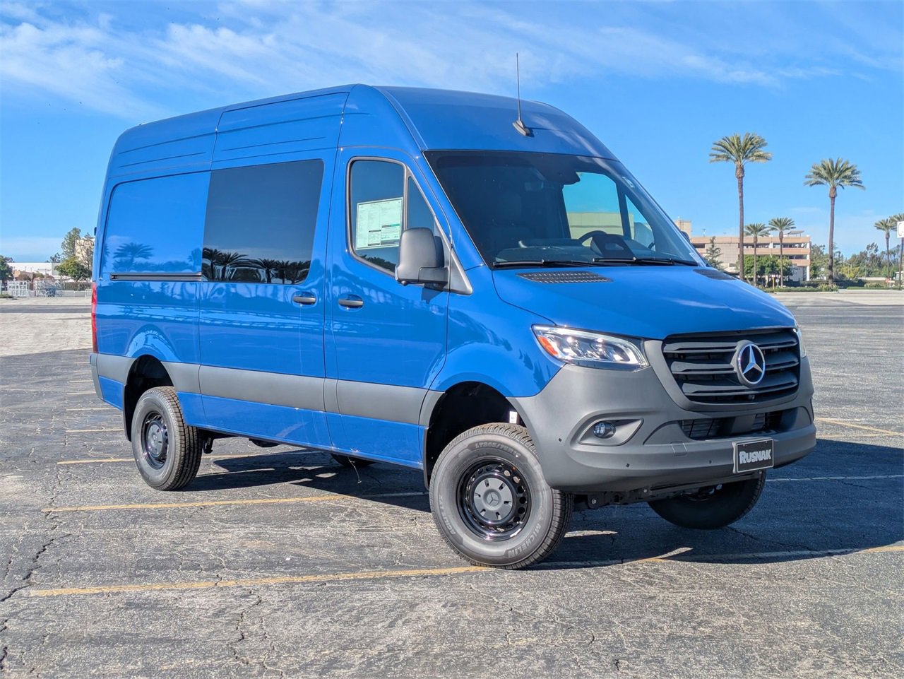 New 2025 Mercedes-Benz Sprinter 2500 image 1