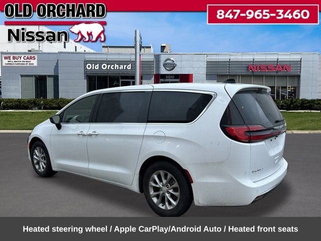 Used 2026 Chrysler Pacifica Limited FWD image 7