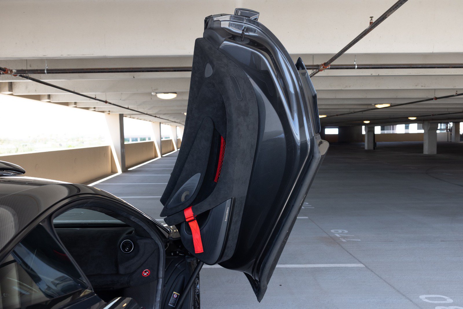 Used 2020 McLaren 620R RWD image 54