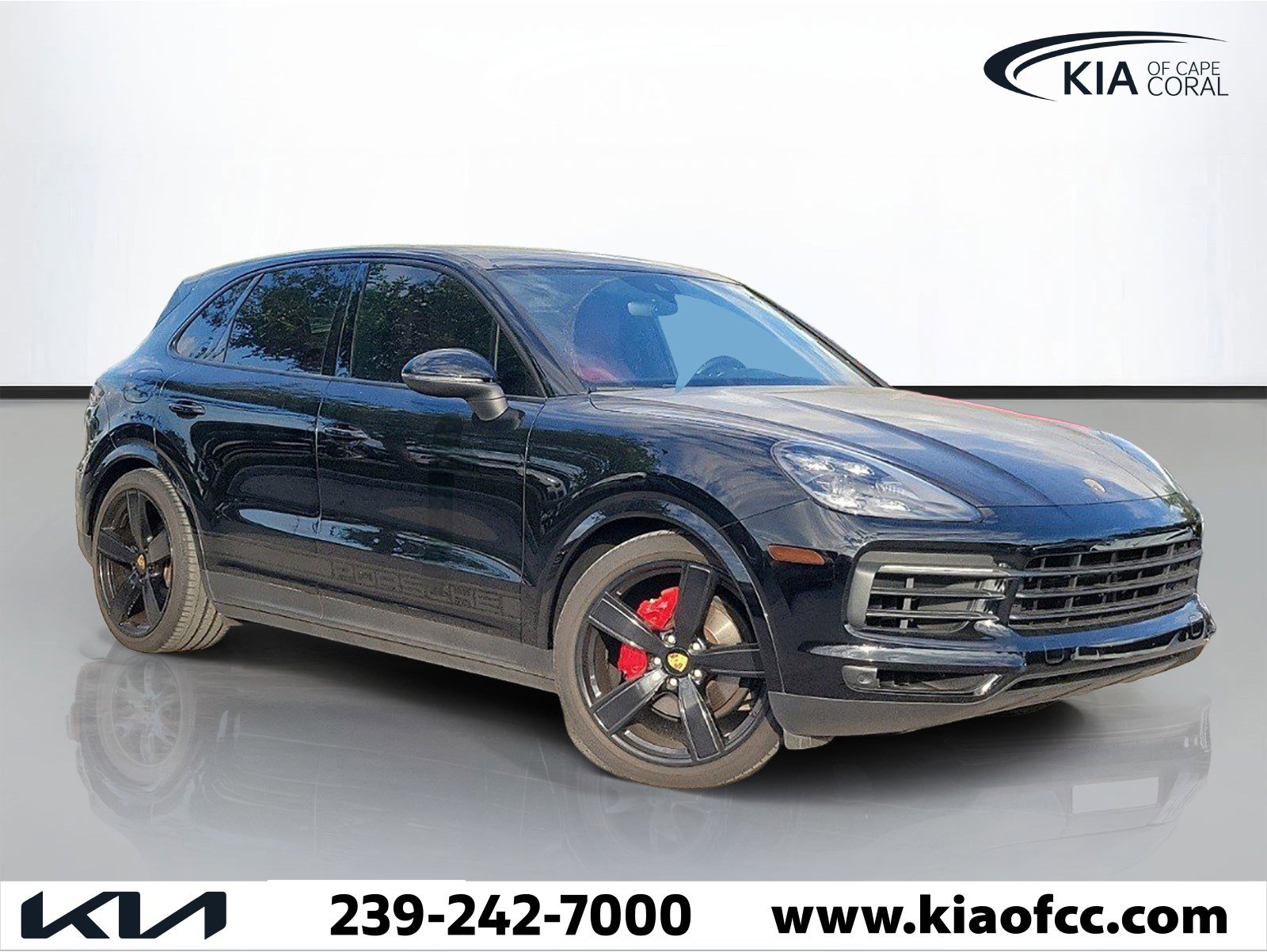 Used 2019 Porsche Cayenne AWD/4WD image 1