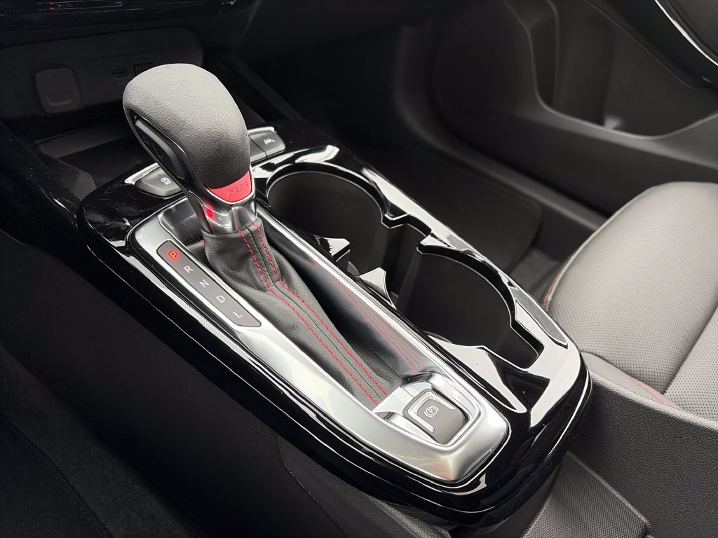 New 2026 Chevrolet Trax RS w/ Sunroof Package FWD image 20