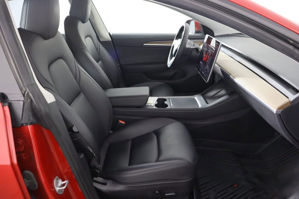 Used 2023 Tesla Model 3 Standard Range image 17