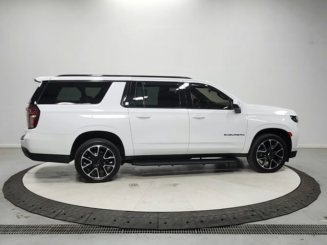 Used 2021 Chevrolet Suburban RST RWD image 8