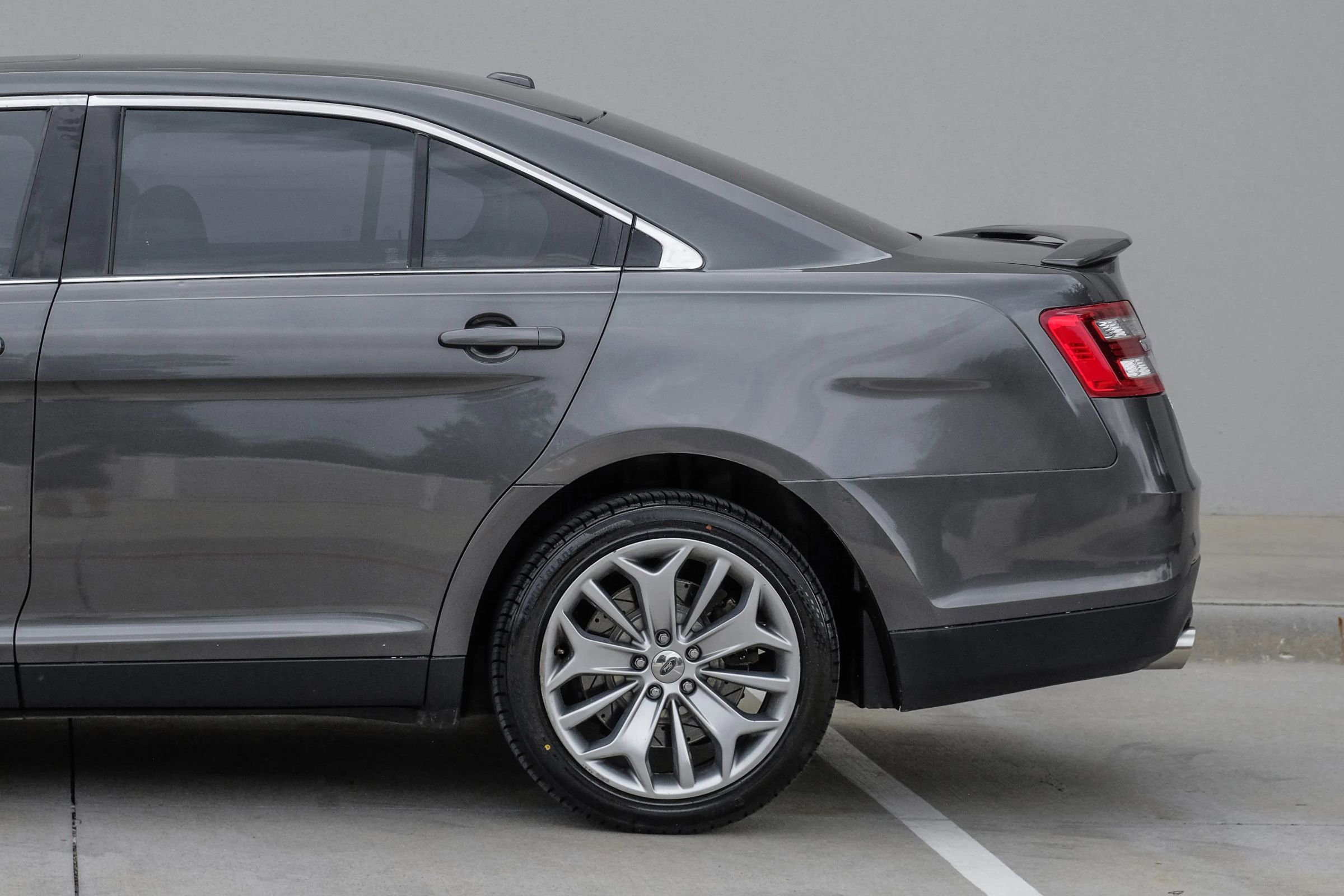 Used 2019 Ford Taurus SHO w/ Driver Assist Package AWD/4WD image 11