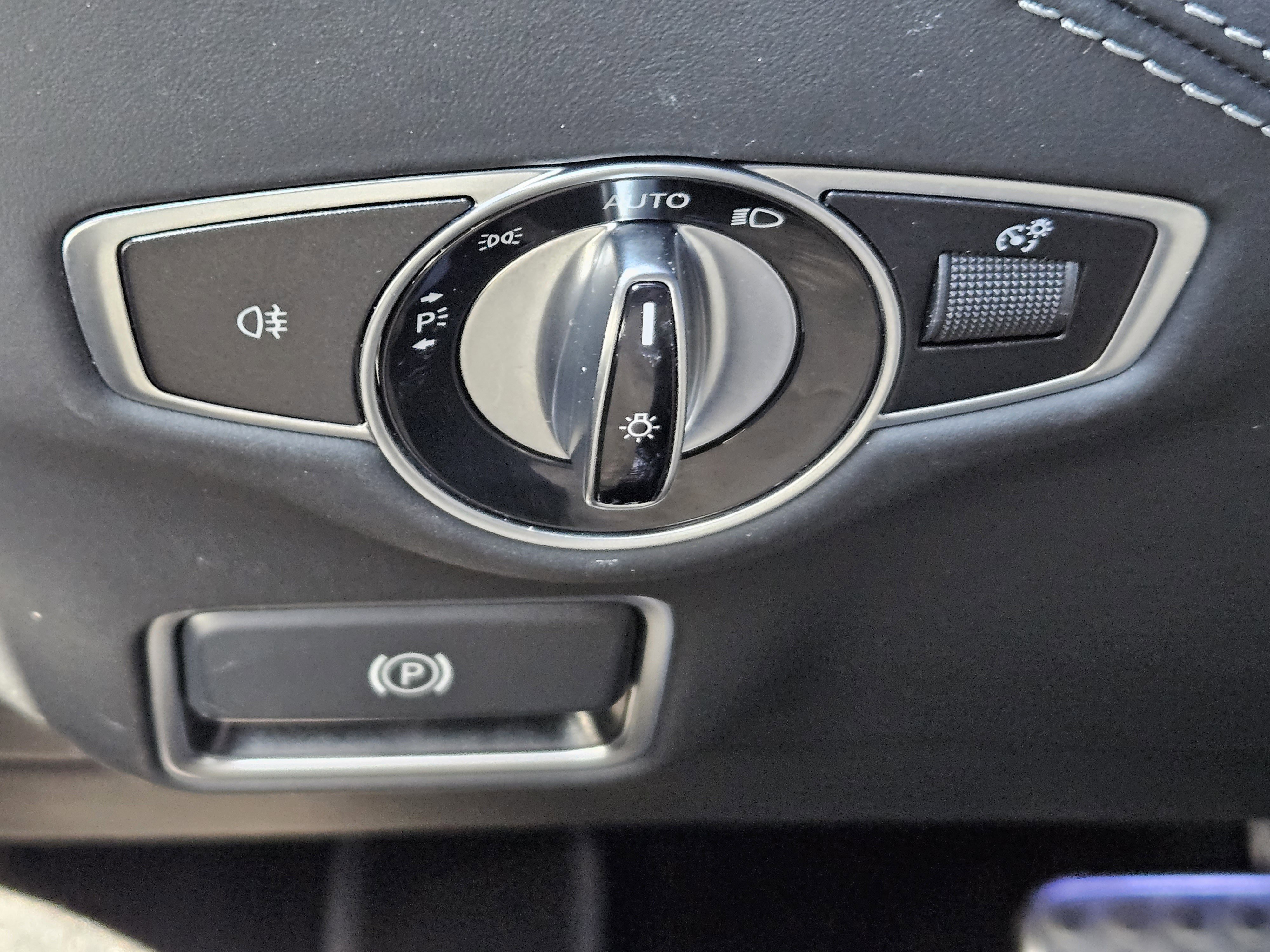 Certified 2018 Mercedes-Benz S 560 4MATIC Coupe image 22