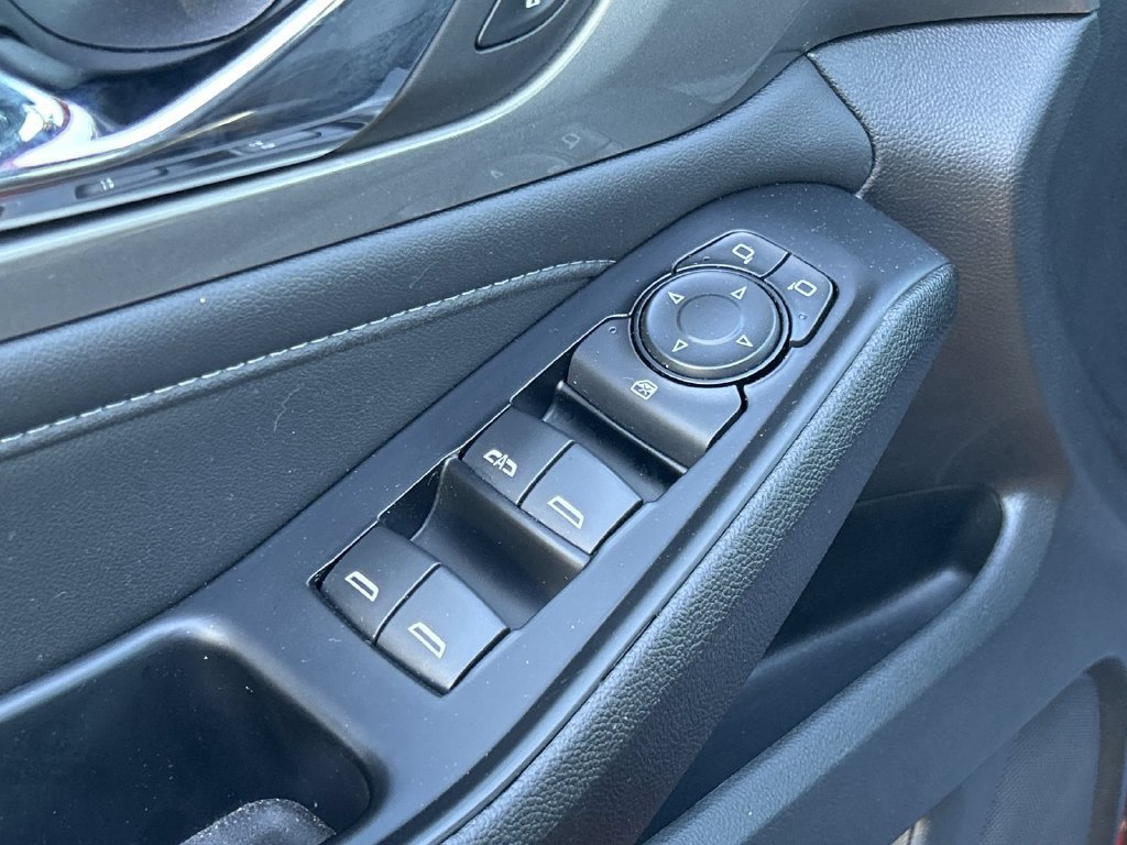 Certified 2023 Chevrolet Traverse LT FWD image 28