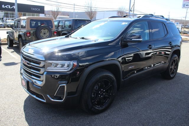 Used 2021 GMC Acadia AT4 image 2