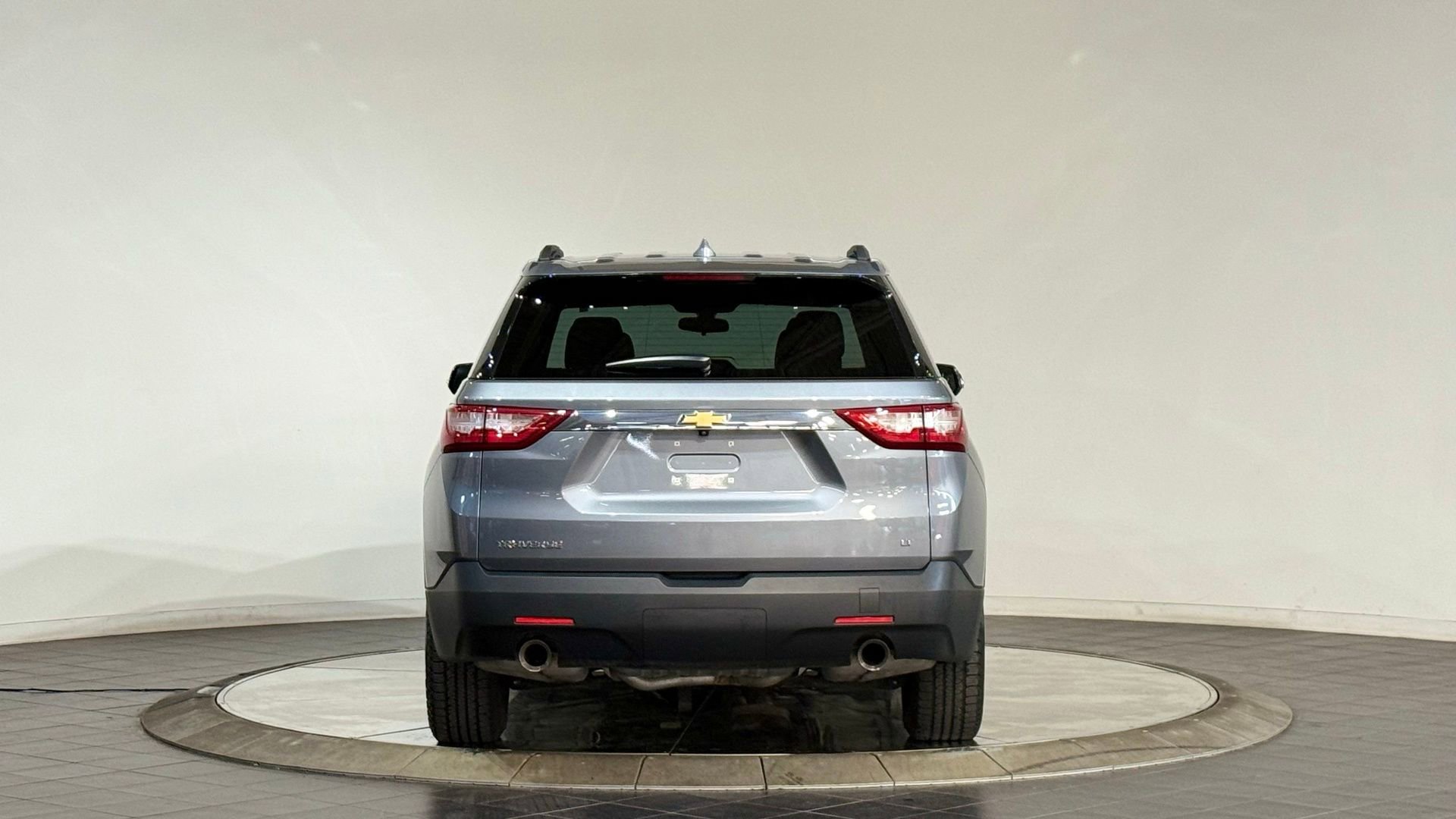 Used 2020 Chevrolet Traverse LT image 8