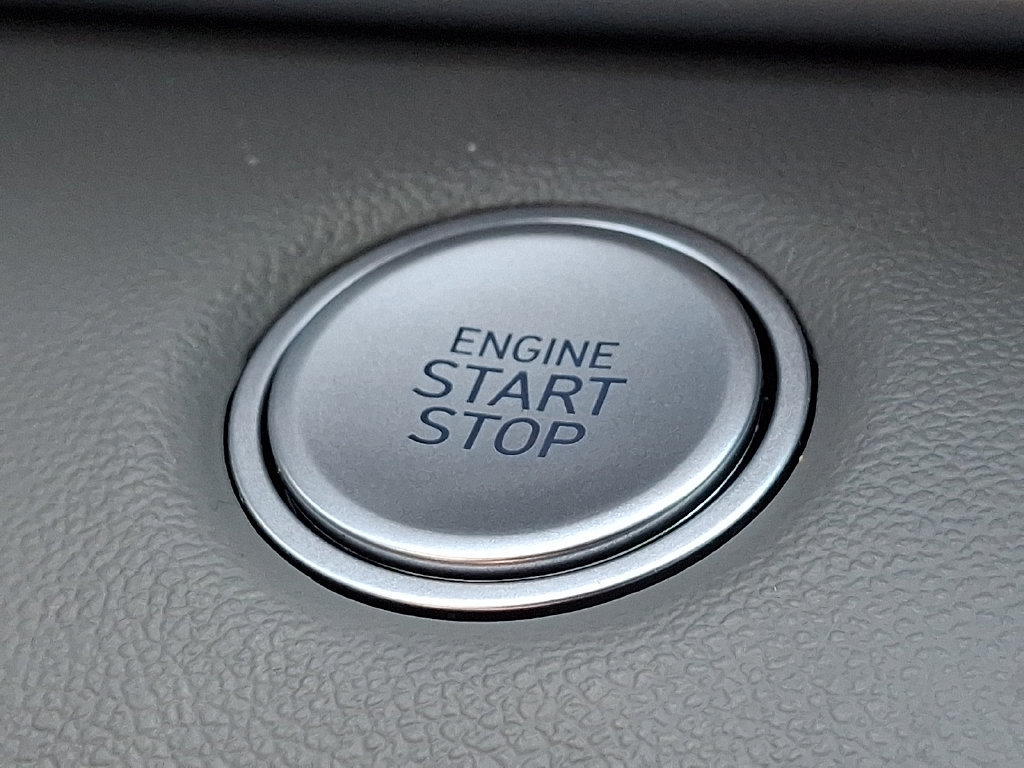 Used 2026 Hyundai Elantra Hybrid FWD image 23