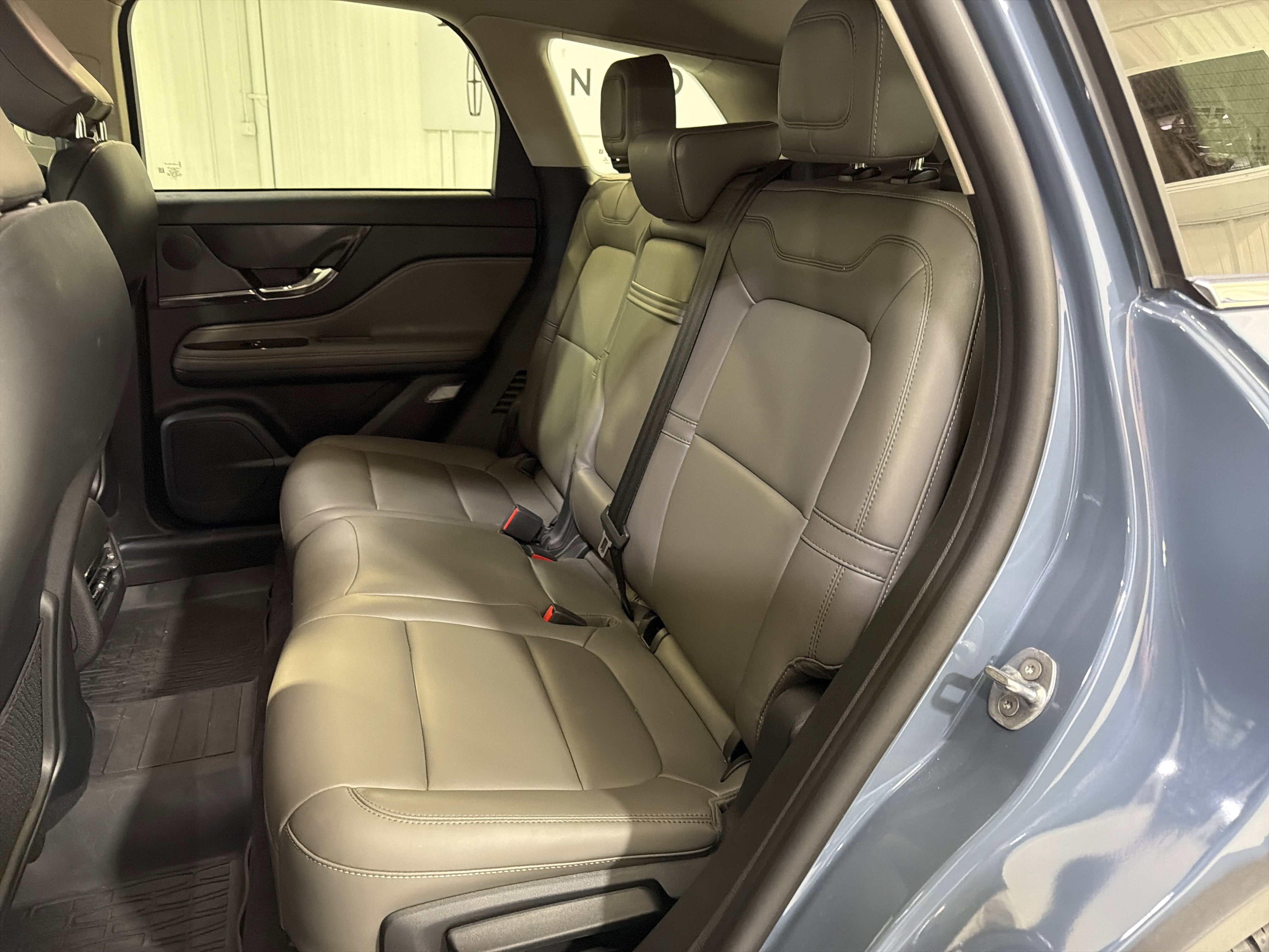 Used 2025 Lincoln Corsair FWD image 10