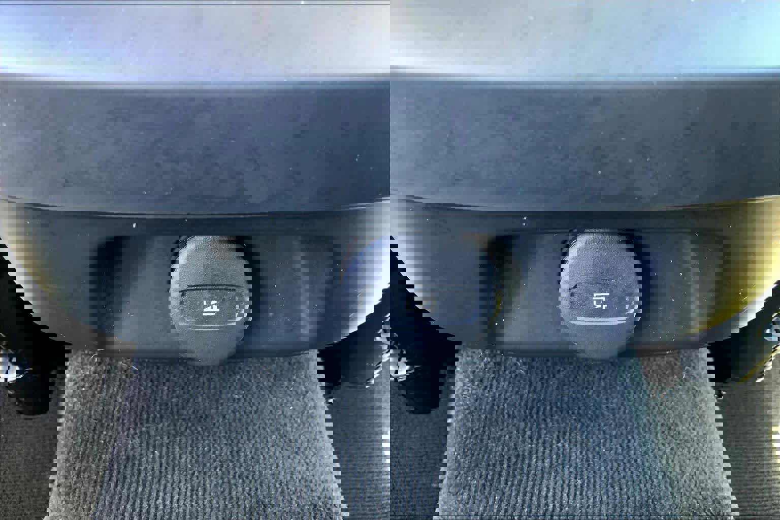 Used 2023 Volvo S60 B5 Plus AWD/4WD image 34