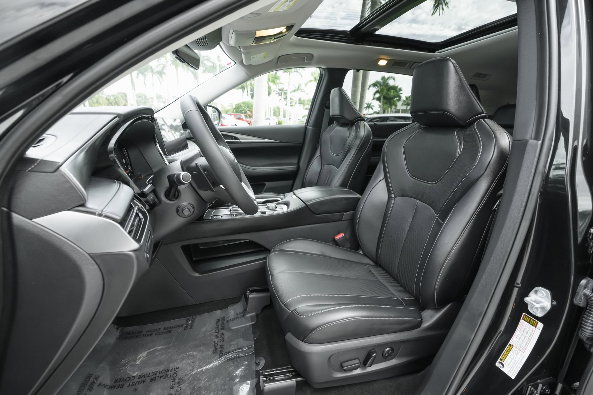 Used 2024 INFINITI QX60 Luxe image 7