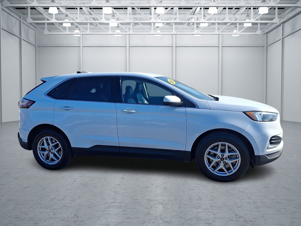 Used 2023 Ford Edge SEL image 6