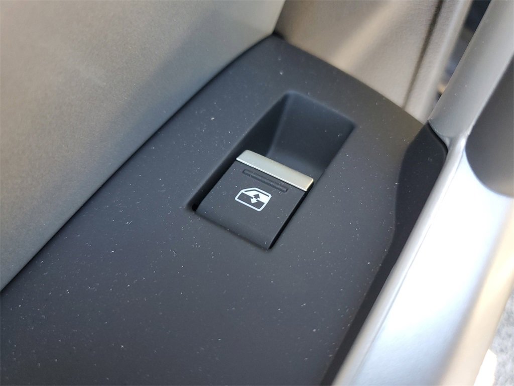 Used 2024 Audi Q3 2.0T Premium Plus image 17