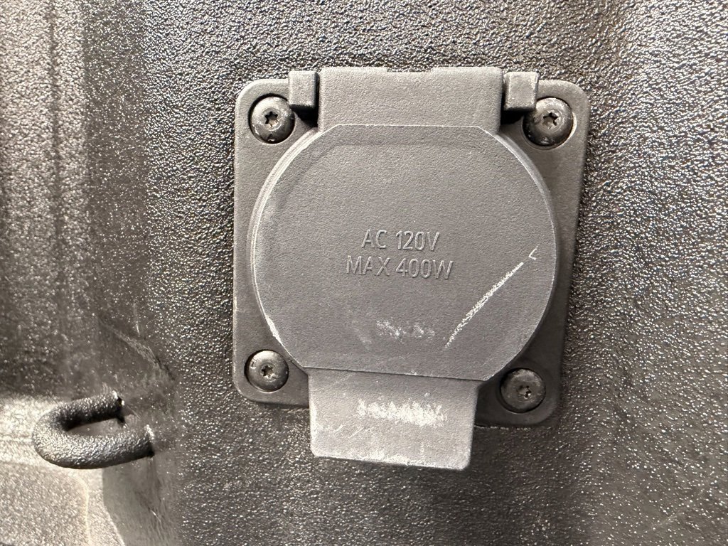 Used 2022 Chevrolet Silverado 1500 High Country w/ Z71 Off-Road Package image 9