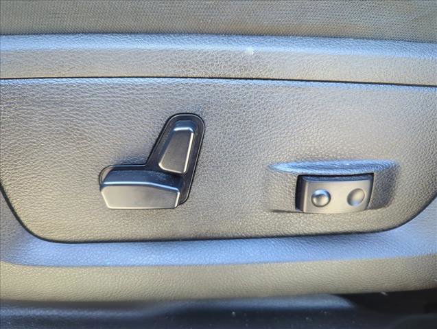 Used 2024 RAM 2500 Big Horn w/ Sport Appearance Package image 28