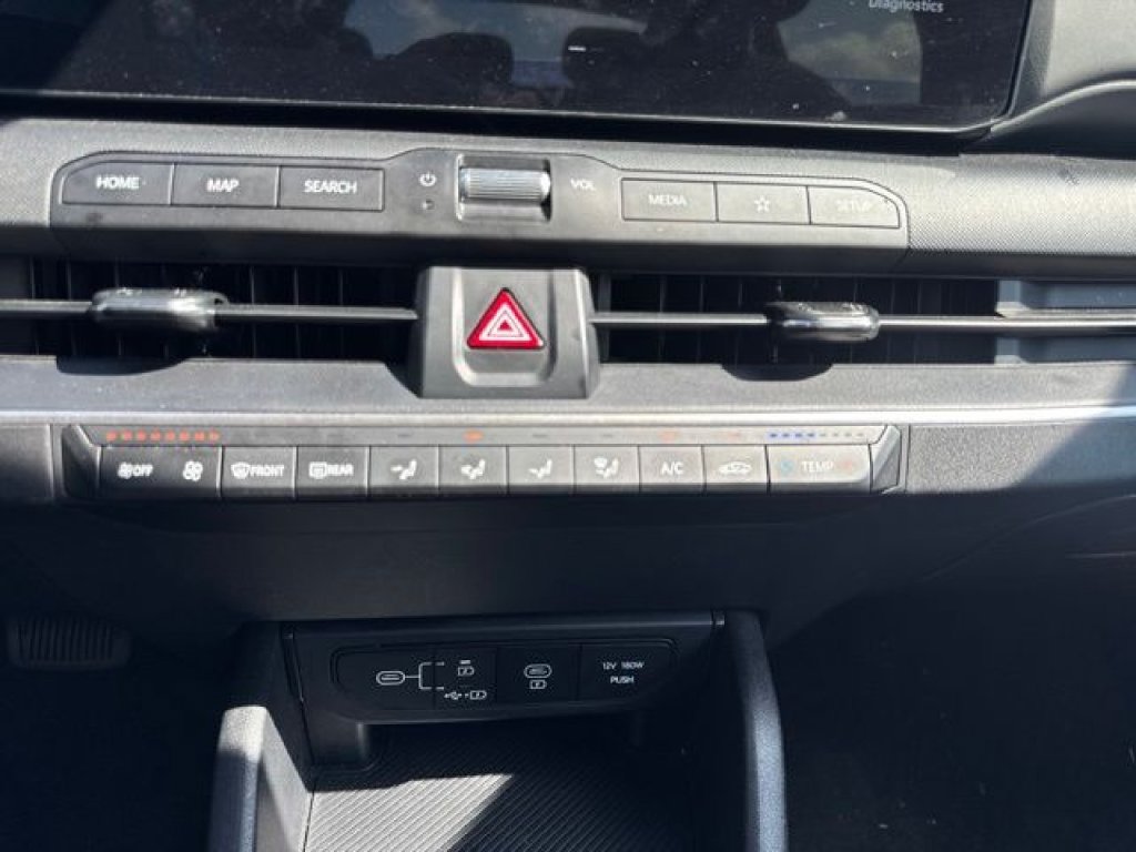 Used 2025 Kia K4 FWD image 24