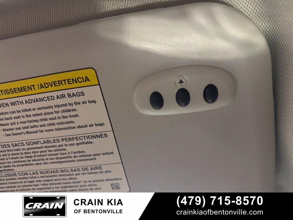 Used 2012 Ford Focus Titanium image 26