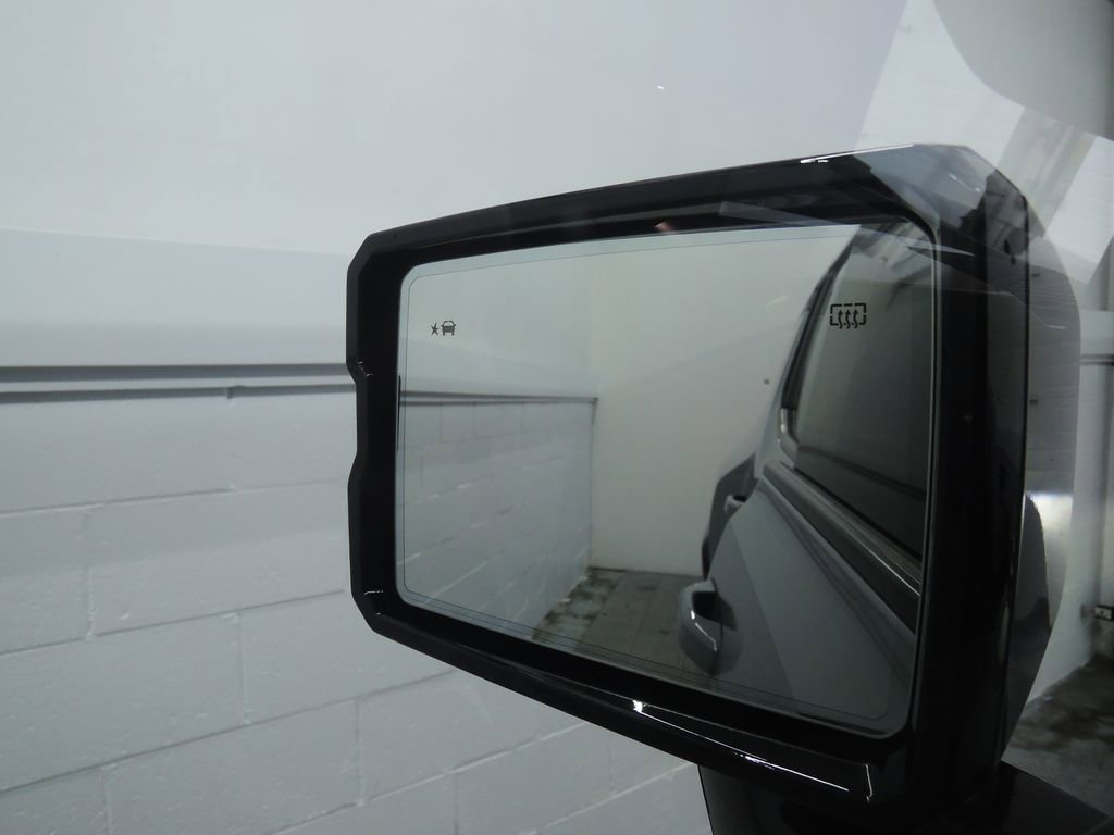 Used 2024 GMC Hummer EV 3X w/ LPO, Illumination Package AWD/4WD image 30