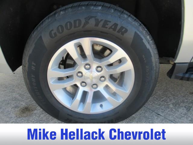 Used 2019 Chevrolet Suburban LT AWD/4WD image 6