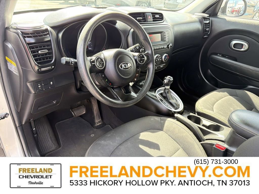 Used 2015 Kia Soul + image 25