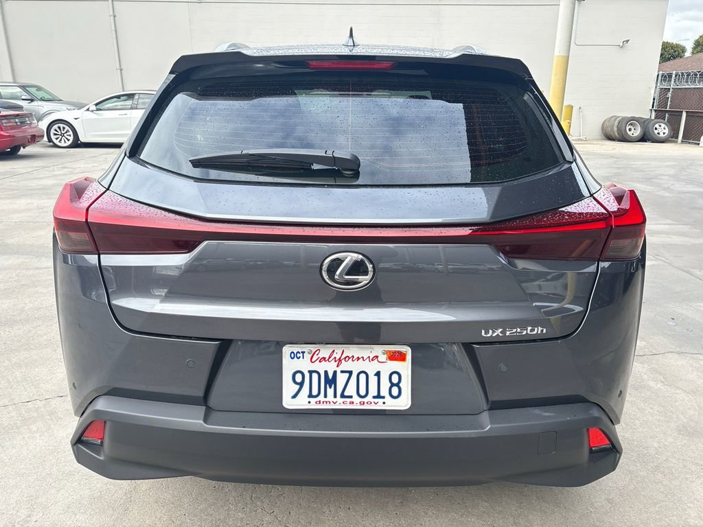 Used 2023 Lexus UX 250h FWD image 5